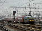 Serie 16 HLE 1606 with M 5 wagons is arriving in Bruxelles Midi on March 7th, 2008.