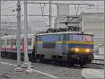 Serie 16 1604 with M 4 wagons is arriving at the station of Li�ge Guillemins on February 27th, 2009.