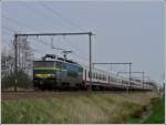 HLE 1604 is hauling ...  De Rond Hans und Jeanny 28.11.2011