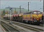 1805 is hauling a ...  De Rond Hans und Jeanny 02.02.2010
