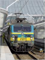 Serie 21 2121 heading a special train photographed at Li�ge Guillemins on March 30th, 2009.