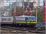 The HLE 2150 is entering into the station Bruxelles Midi ...