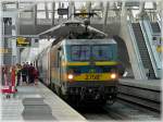 Serie 27 HLE 2758 is waiting with the IC to Blankenberge in the station Li�ge Guillemins on May 1st, 2009.