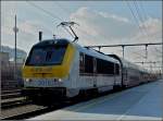 Serie 3000 3015 with bilevel cars is leaving the station of P�tange on February 8th, 2011.