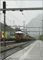  1913 - 2013: 100 years BLS : The BLS Ae 6/8 208 and 205 are arriving at Kandersteg.