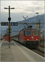 On the place of a SBB Re 460 is this Re 4/4 II 11205 with the IR 1712 from Brig to Geneva airport by the stop in Sion.
14.02.2011