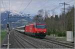 A SBB Re 460 with an IC on the way to Bern by Mülenen. 

14.04.2021