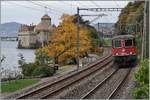 The SBB Re 6/6 11636 (Re 620 036-4) by the Castel of Chillon. 

21.10.2020