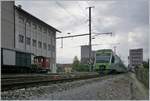 A BLS RABe 525  NINA  is leaving the Lützelflüh-Goldbach Station.

21.09.2020