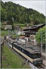 The MOB GDe 4/4 6004  Interlaken  with his PE 2122 on the way to Zweisimmen in Les Avants. 

02.05.2020