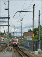 A WB local train from Waldenburg is arriving at Liestal.