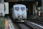 An X2000 unit wait for leaving Stockholm on 13.12.2008 at ...