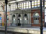 Entrance of the royal ...  Hans van der Sluis 16.10.2009