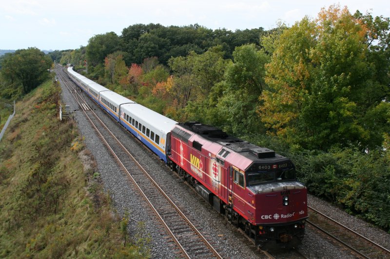 VIA Train with F40PH-2 6415(in fornt) and F40PH-2 6403  50 Years CBC Radio-Canada  (back) on 3.10.2009 at Bayview Junction. 
