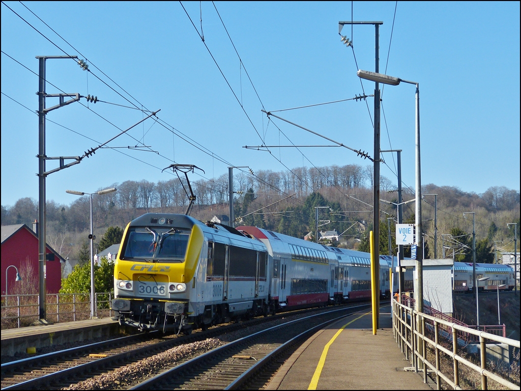 . 3006 is heading the RB 6890 Rodange - Luxembourg City in Belval-Rdange on March 4th, 2013.