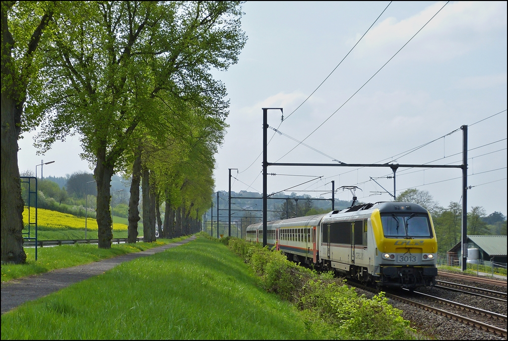 . 3013 is heading the IR 112 Luxembourg City - Liers in Schieren on May 3rd, 2013.