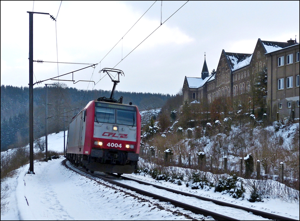 . The IR 3712 Luxembourg City - Troisvierges is running in Cinqfontaines on February 13th, 2013.