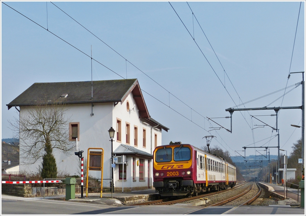 . Z 2003 is entering into the station of Wilwerwiltz on April 4th, 2013.