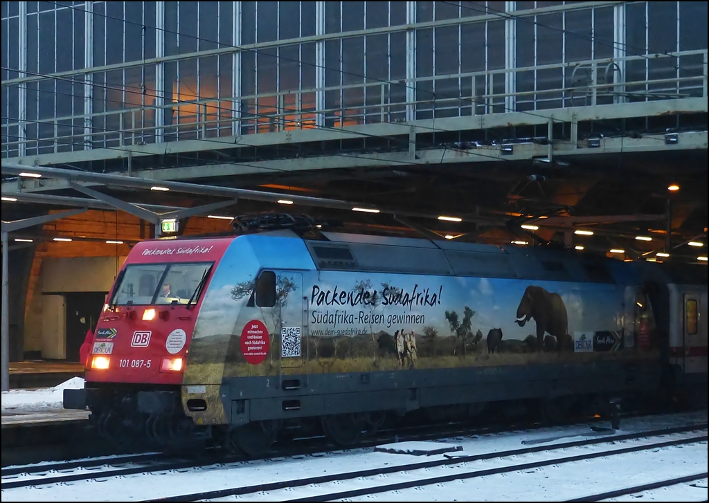 101 087-5 photographed in Berlin east station on December 23rd, 2012.