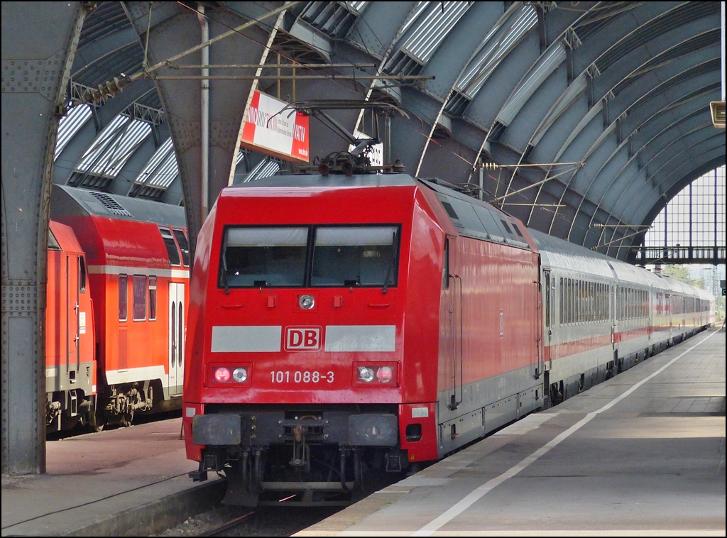 101 088-3 photographed in Karlsruhe main station on September 11th, 2012.