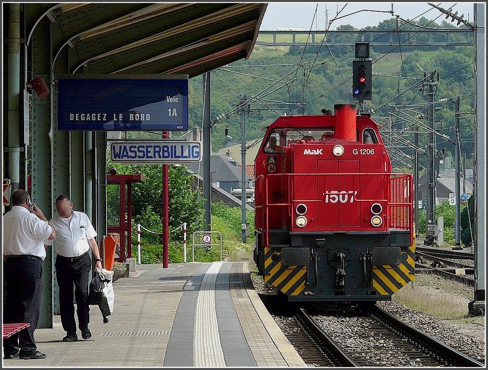 1507 is running through the station of Wasserbillig on August 10th, 2009.