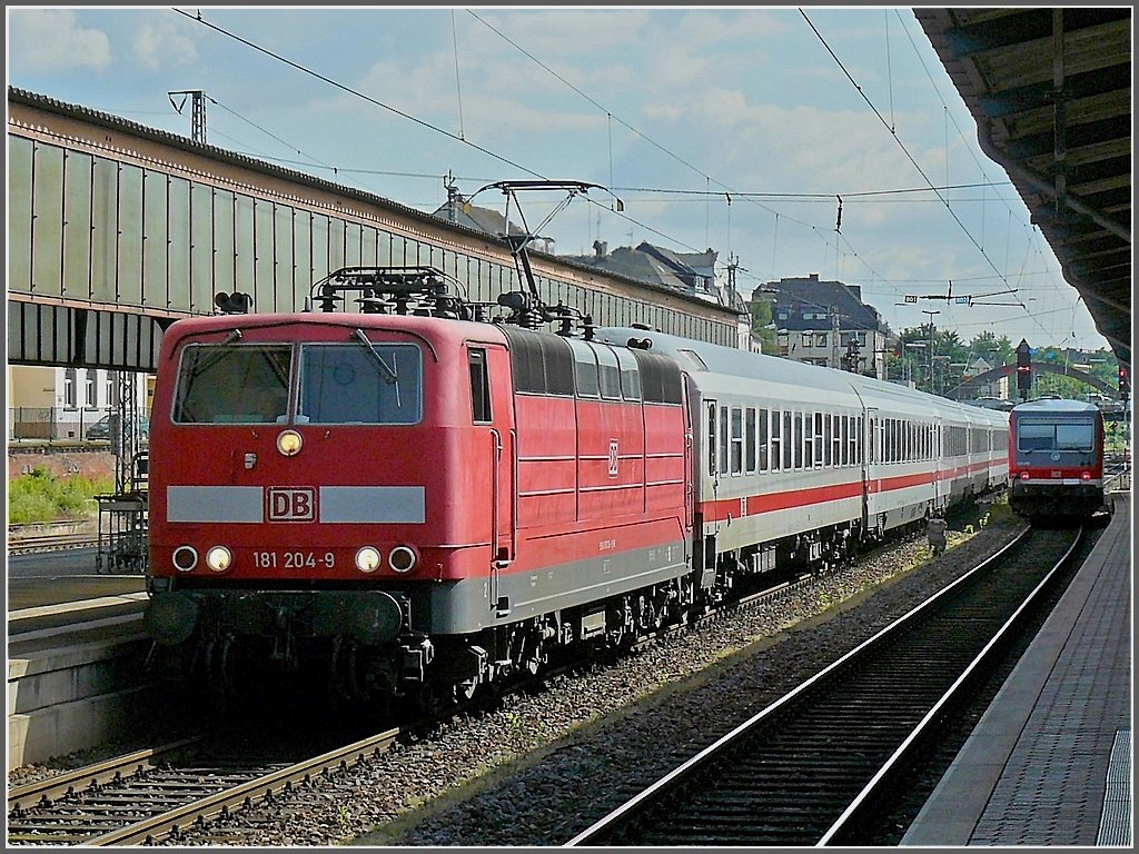 181 204-9 with IC to Koblenz is arriving at Trier main station on June 22nd, 2009.