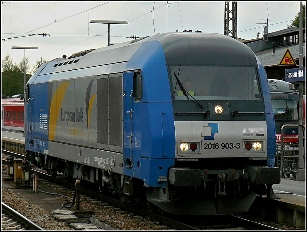 2016 903-3 photographed at Passau on September 16th, 2010.