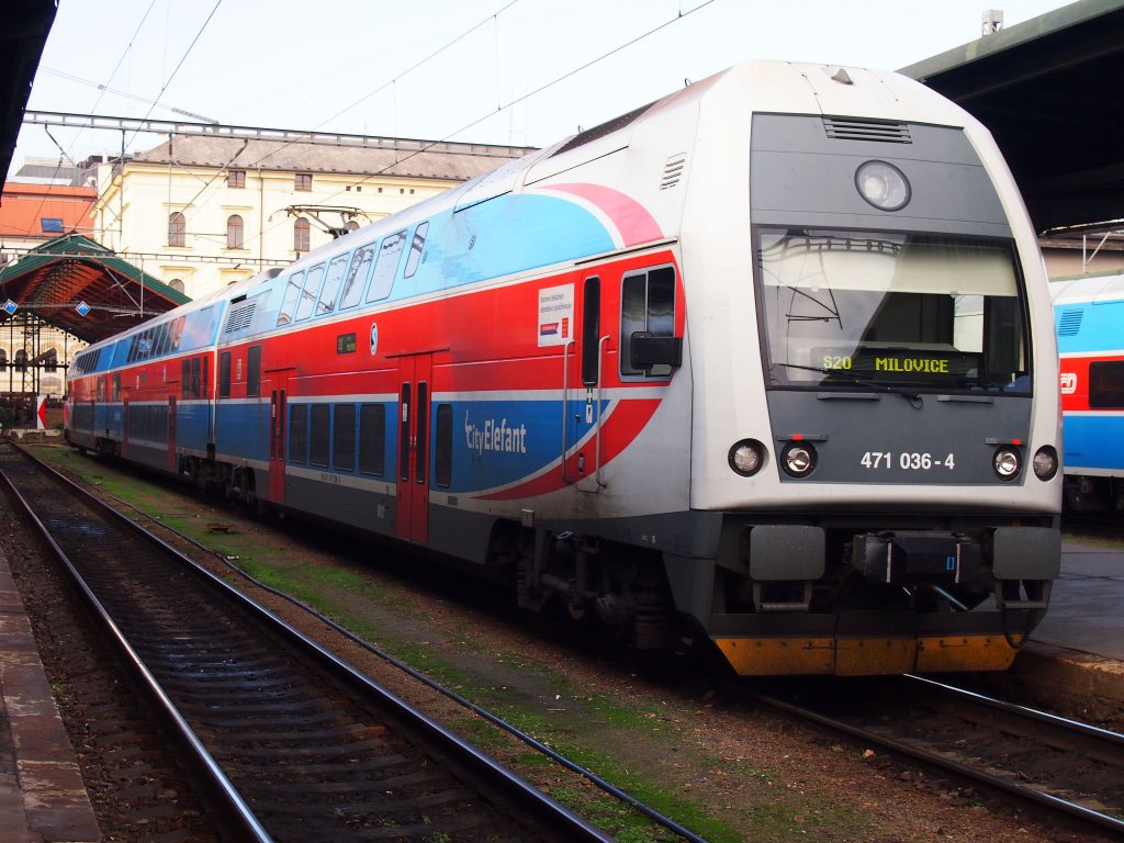 ČD 471 036 on the railway station Prague Masarykovo on the 31 Oct 2012.