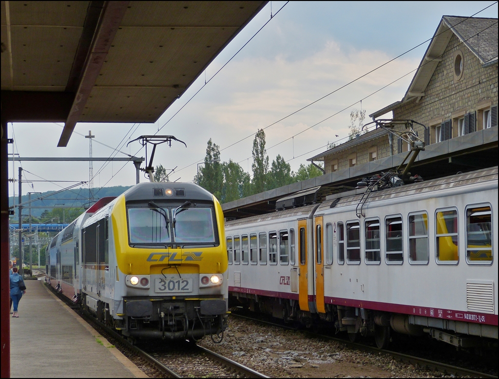 3012 with bilevel cars is entering into the station of Ettelbrück on May 22nd, 2012.