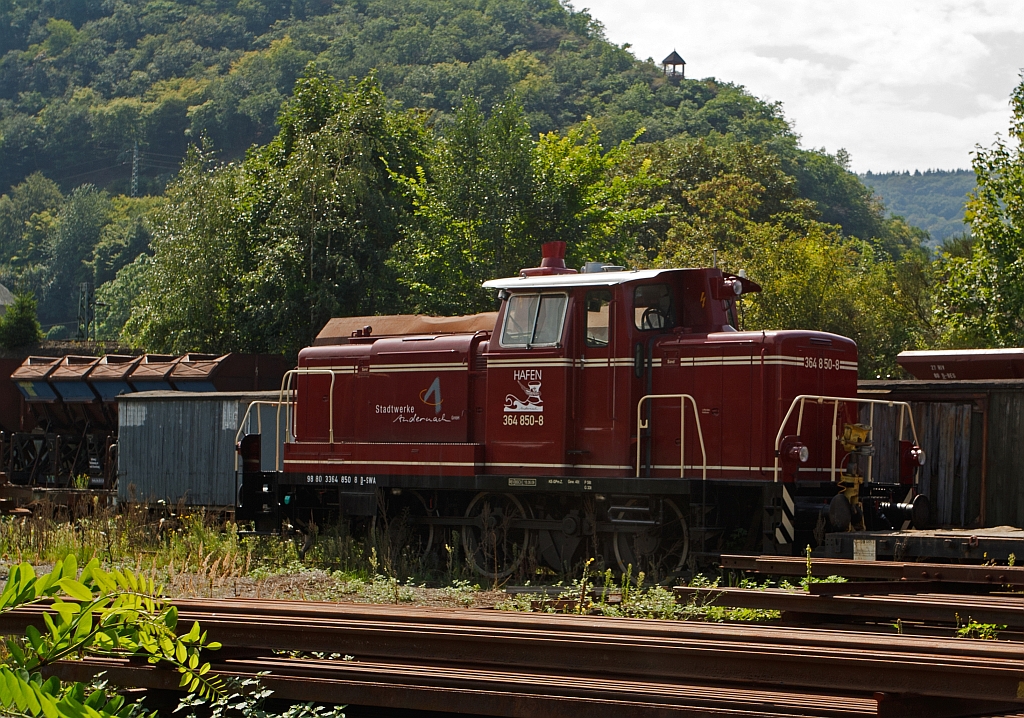 364 850-8 Stadtwerke Andernach (port), is parked on 18.08.2011 in Brohl-Ltzing on the tracks of the railroad Brohltal (BE).