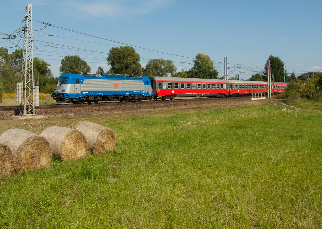 380 015 on Ex 520 (11th of September 2012)