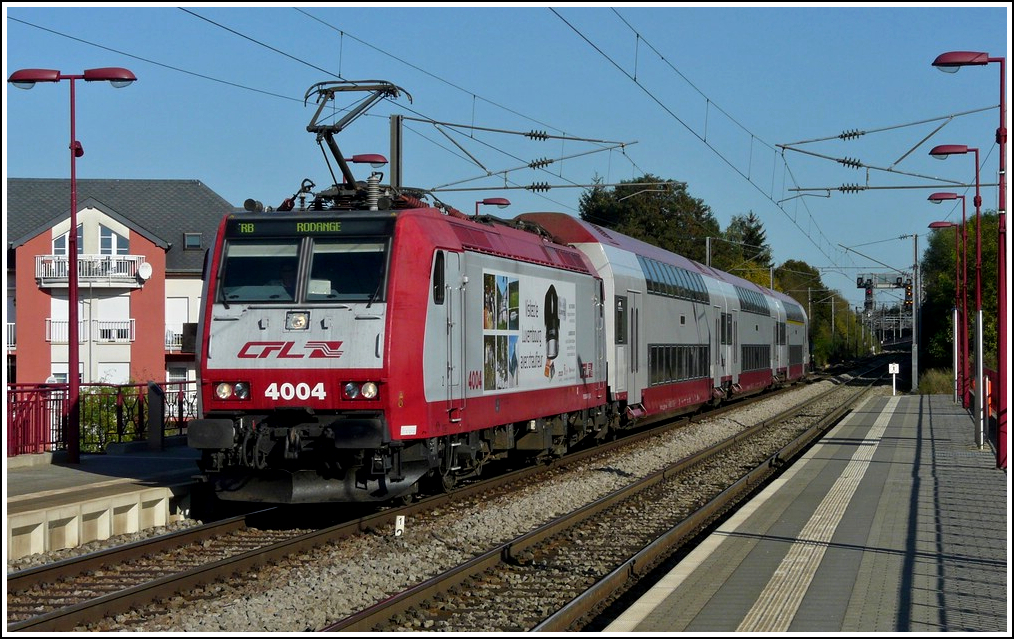 4004 is heading a RB to Rodange in Lamadelaine on October 1st, 2011.