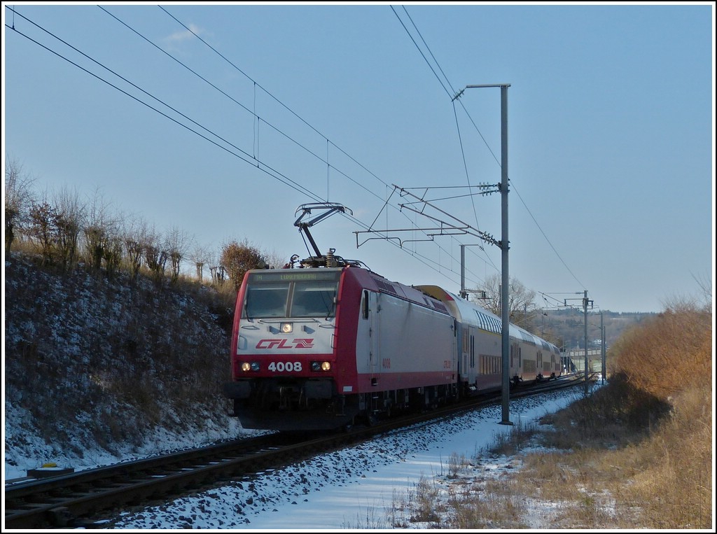 4008 with the IR 3739 Troisvierges - Luxembourg City is running through Lelingen on February 10th, 2012.