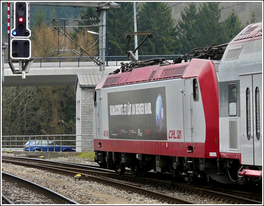 4010 is leaving the station of Troisvierges on April 23rd, 2008.