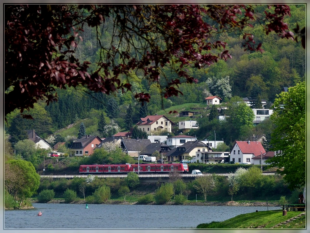 426 double unit is running through Oberbillig on April 17th. 2011.