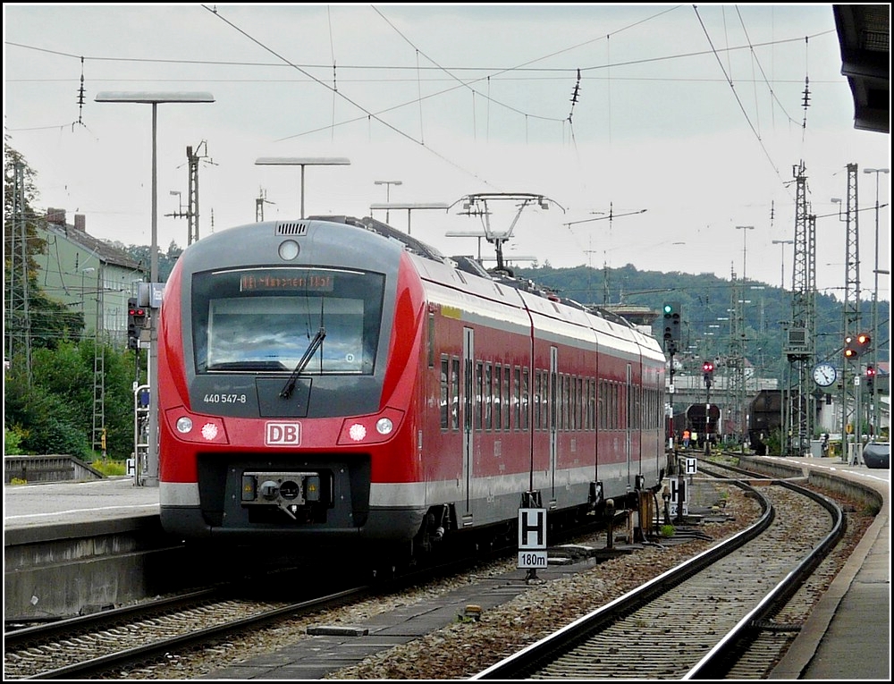 440 547-8 is entering into the main station of Passau on September 16th, 2010.