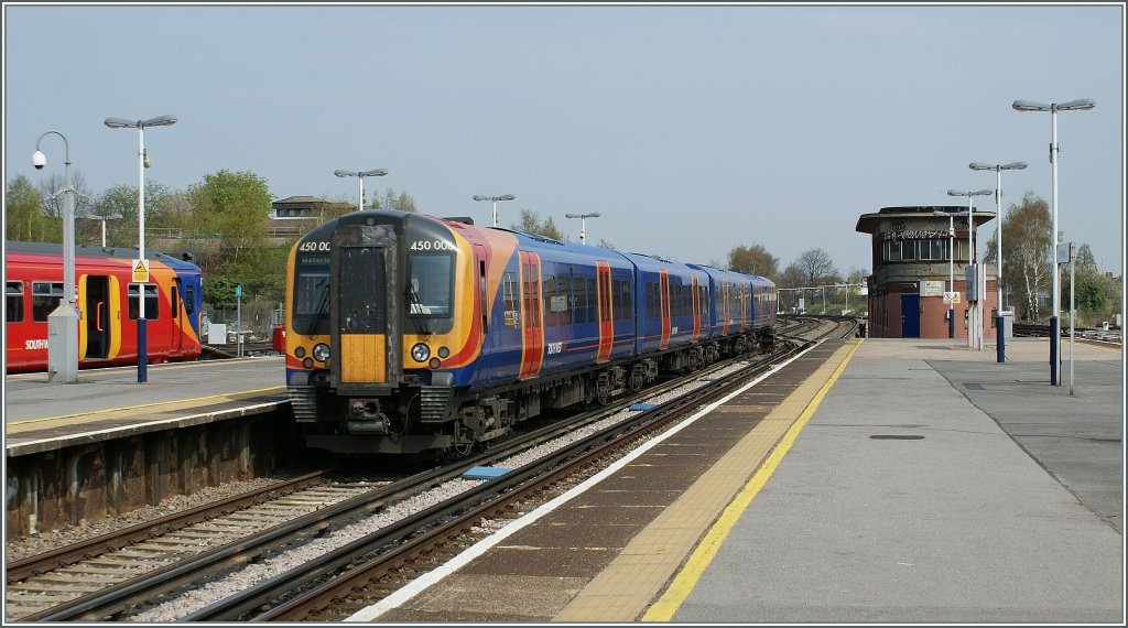 455 006 to London Waterloo in Wimbledon. 
19.04.2010