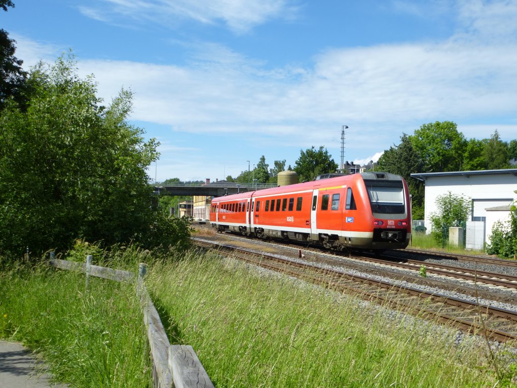 612 066 is driving by Oberkotzau on June 16th 2013.