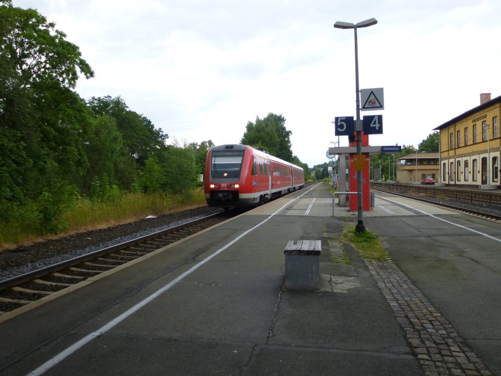 612 066 is driving in Oberkotzu on July 11th 2013.