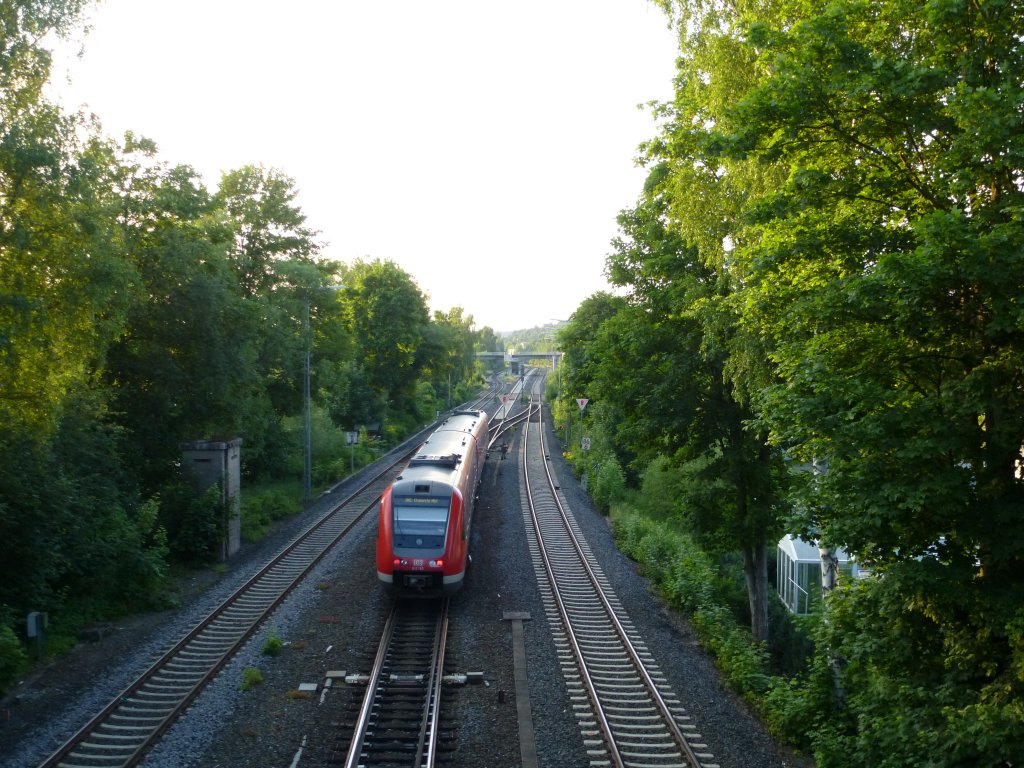 612 165 is driving by Oberkotzau, June 13th 2013.