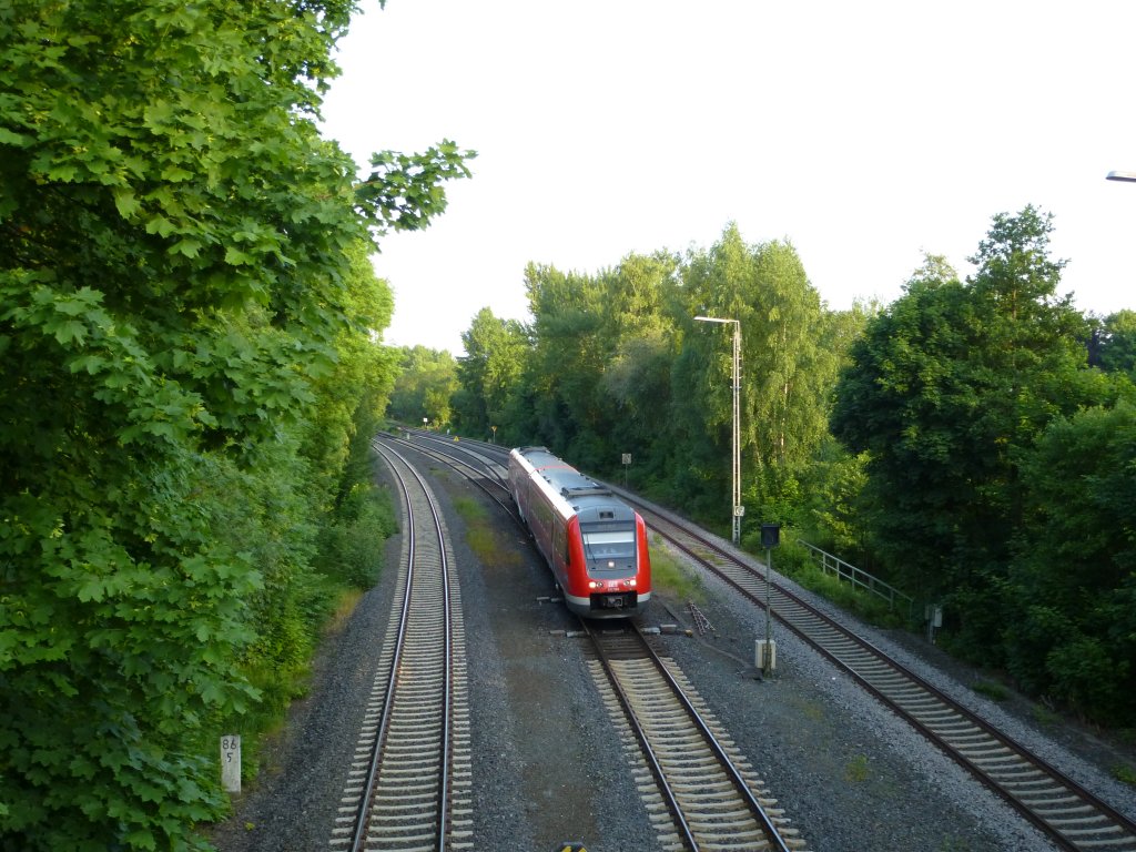 612 560 is driving by Oberkotzau, June 13th 2013.