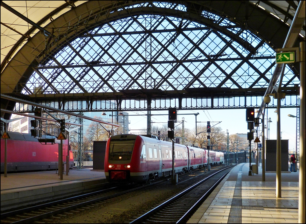 612 double unit is entering into the main station of Dresden on December 28th, 2012.