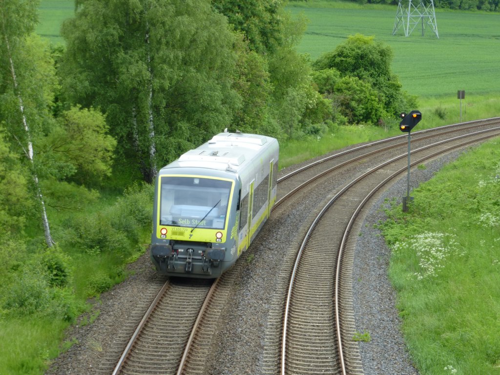 650 720 is driving between Oberkotzau and Hof, June 9th 2013.