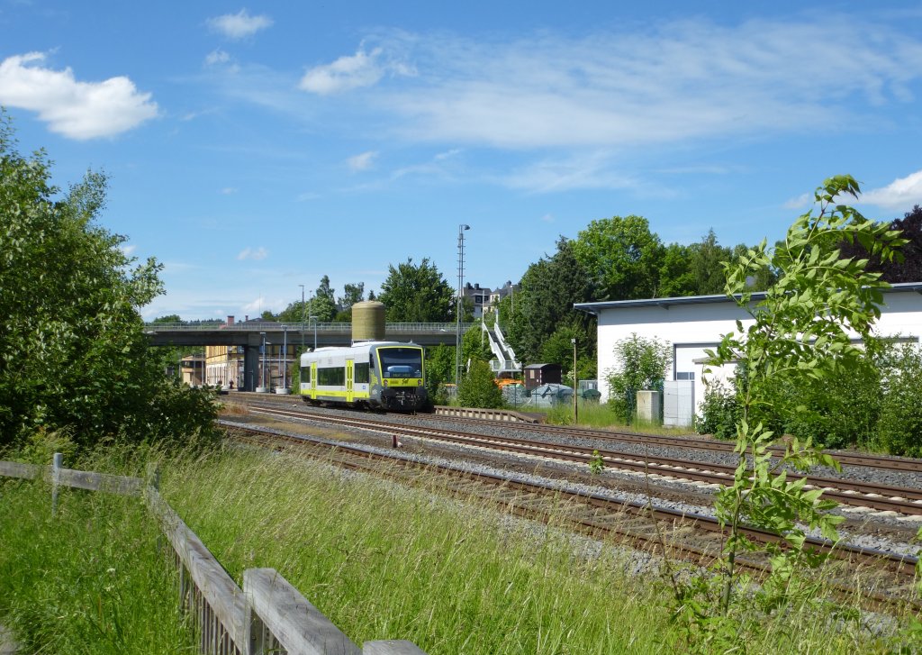 650 729 is driving by Oberkotzau on June 16th 2013.