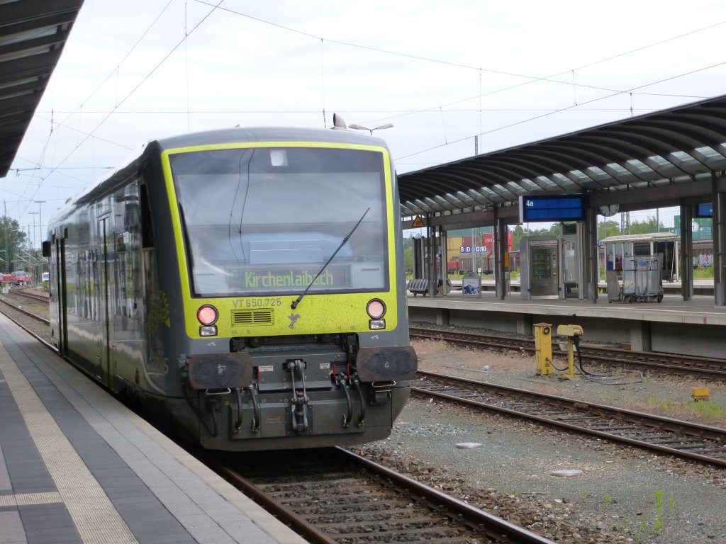 650.725 from Agilis is standing in Hof main station on June 26th 2013.
