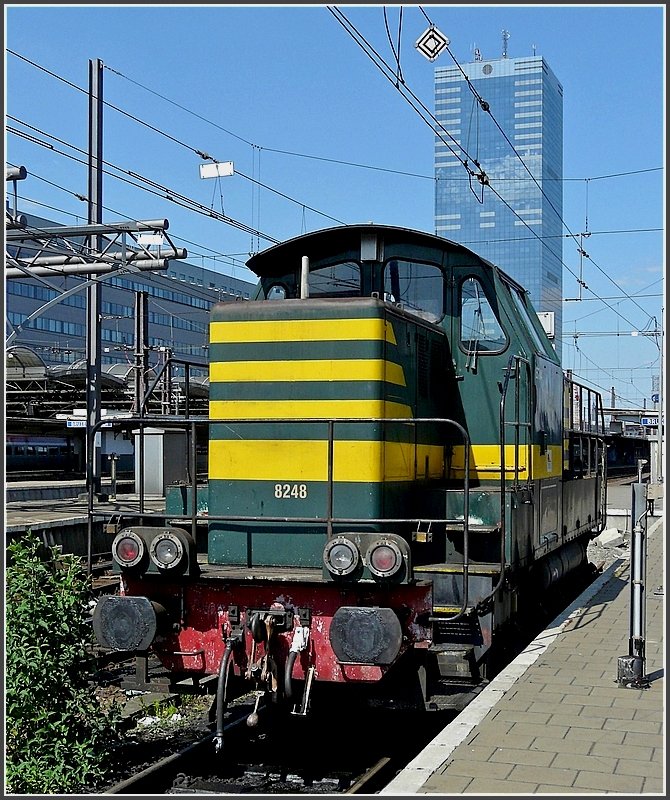 8248 pictured at the station Bruxelles Midi on May 30th, 2009.