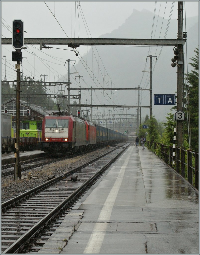 A  Crossrail  Cargo Train is arriving at Kandersteg.
26. 06.2013