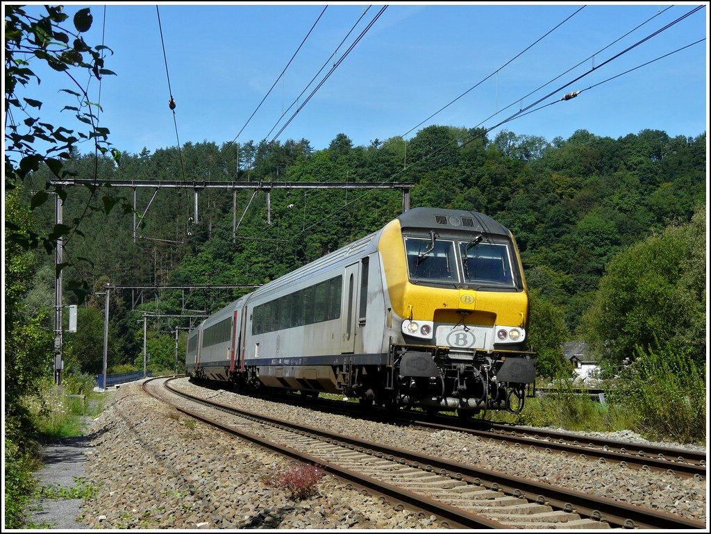 A IC A Oostende - Eupen is running through Goffontaine on August 20th, 2011.