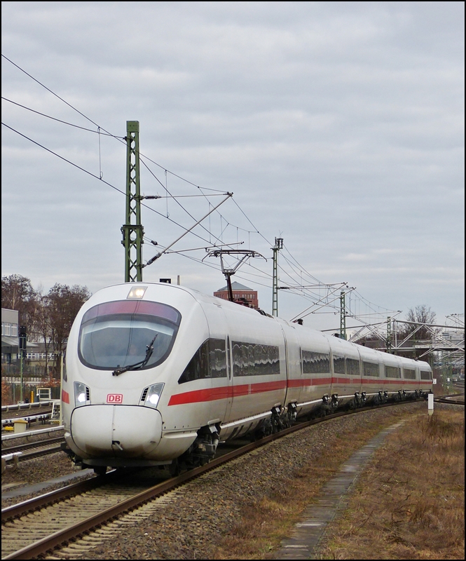 A ICE-T is arriving in Berlin Südkreuz on December 29th, 2012.