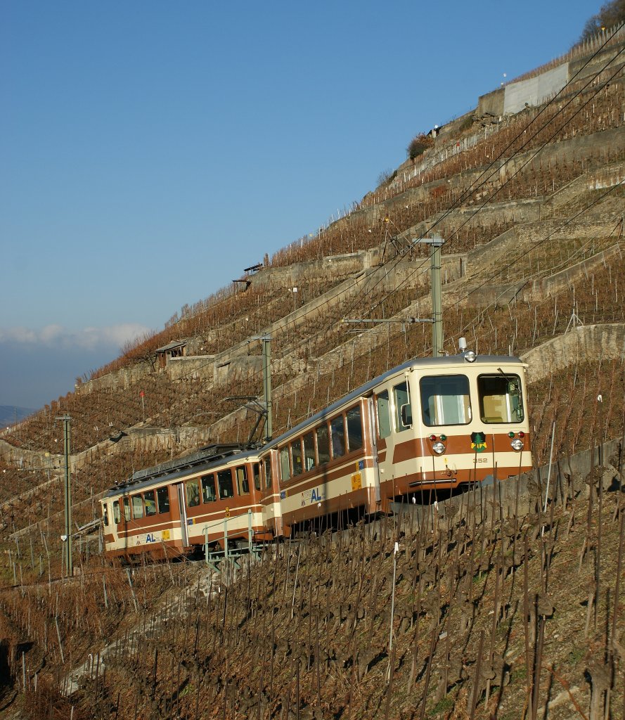 A-L local train by over Aigle. 
03.01.2011